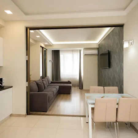 Διαμέρισμα Sky House Main Street *